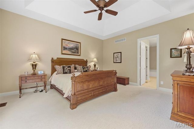 1931 Chesterfield Ridge Circle, Chesterfield, MO 63017