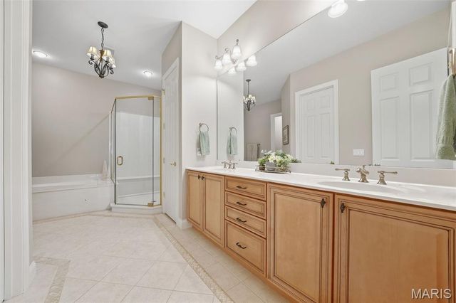 1931 Chesterfield Ridge Circle, Chesterfield, MO 63017