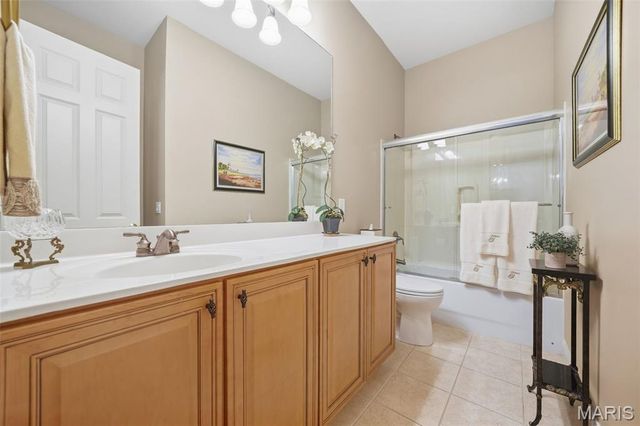1931 Chesterfield Ridge Circle, Chesterfield, MO 63017