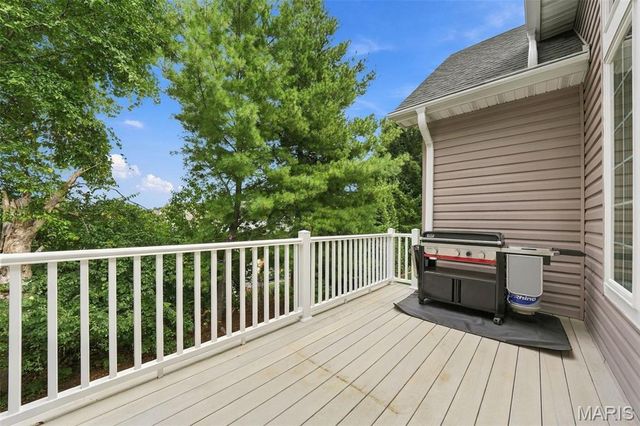 1931 Chesterfield Ridge Circle, Chesterfield, MO 63017