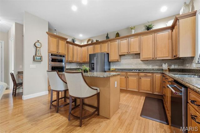 1931 Chesterfield Ridge Circle, Chesterfield, MO 63017