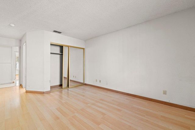 4245 Valley Hi Dr, Sacramento, CA 95823