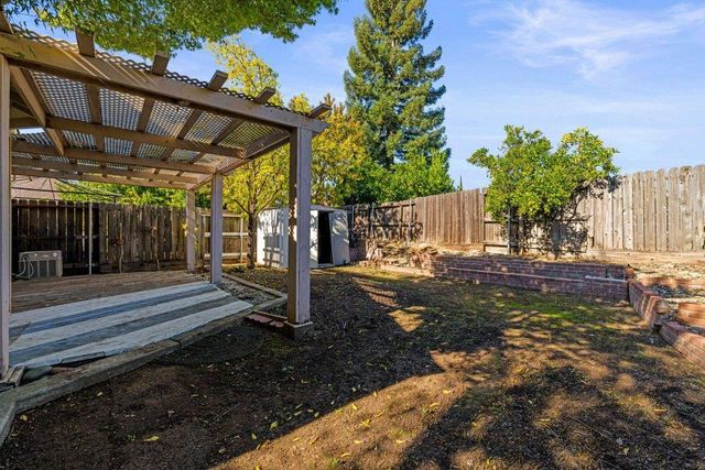 4245 Valley Hi Dr, Sacramento, CA 95823