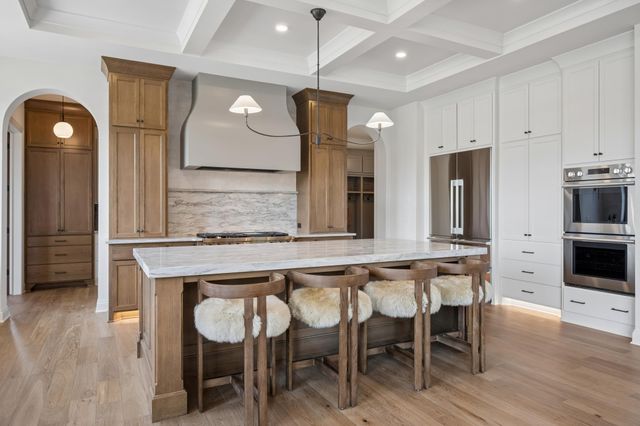 659 Shawnee Woods Road, Medina, MN 55340