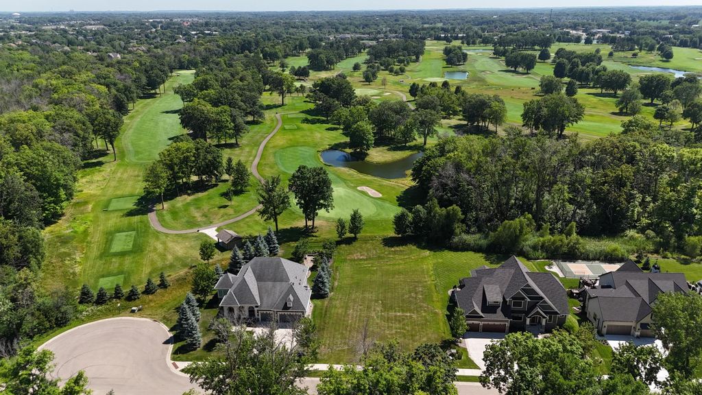 659 Shawnee Woods Road, Medina, MN 55340 — photo 2