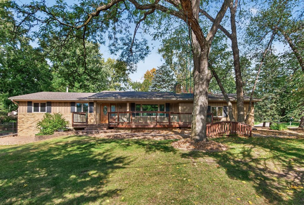 12760 Roberts Drive, Eden Prairie, MN 55346 — exterior