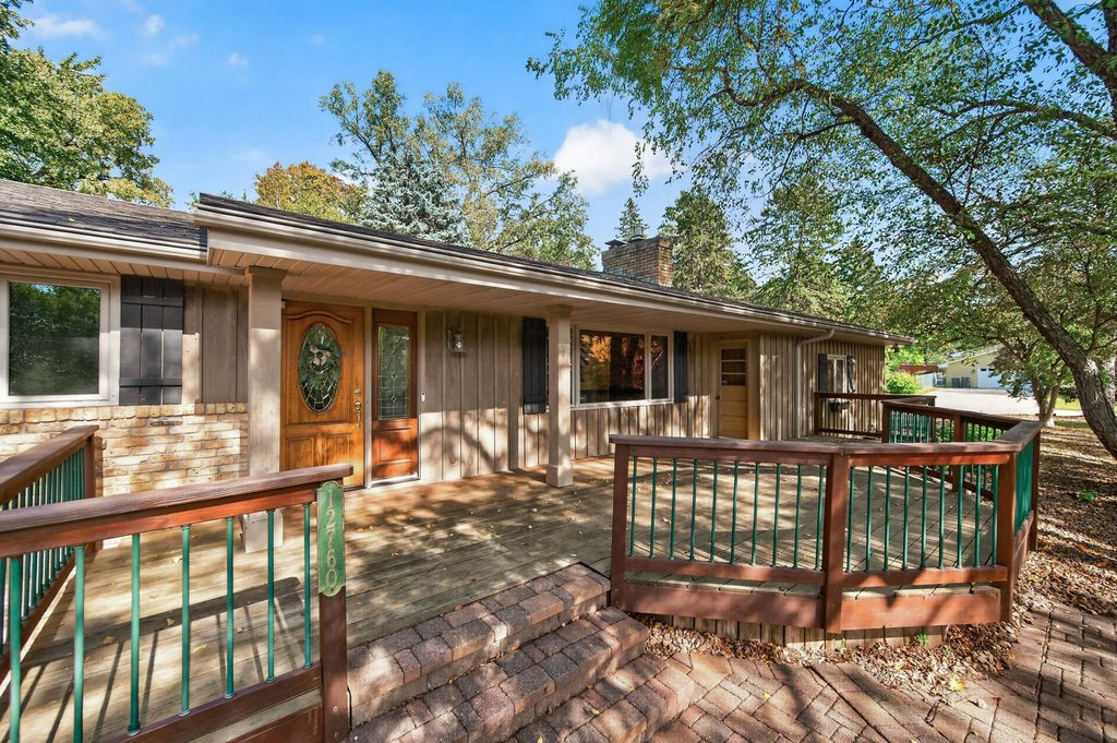 12760 Roberts Drive, Eden Prairie, MN 55346 — photo 4