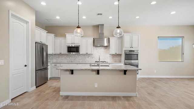 10025 W SYDNEY Way, Peoria, AZ 85383