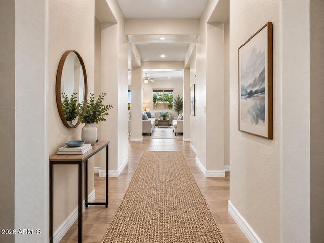 10025 W SYDNEY Way, Peoria, AZ 85383