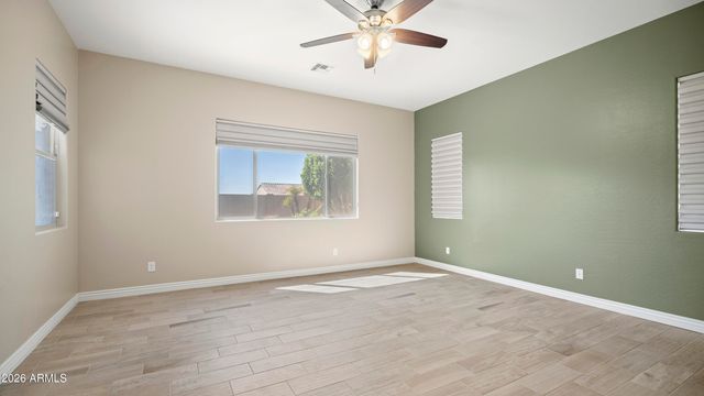 10025 W SYDNEY Way, Peoria, AZ 85383