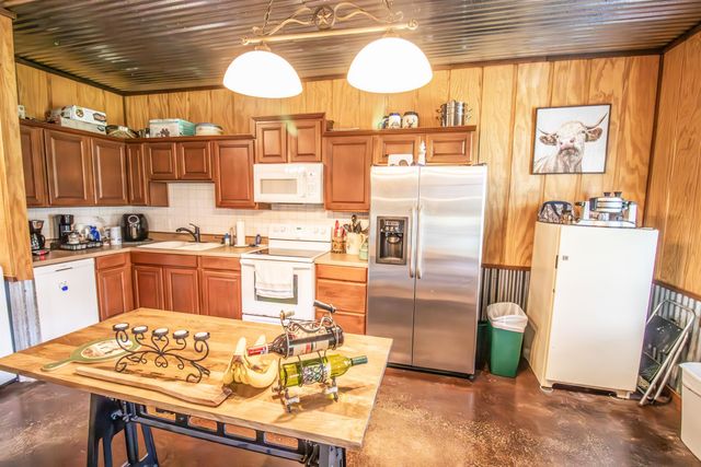 1730 BLACKBURN ROAD, Diana, TX 75640