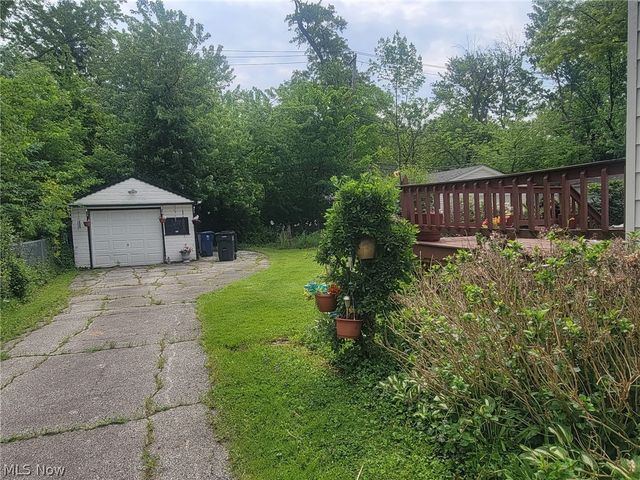 1597 Maple Road, Cleveland Heights, OH 44121