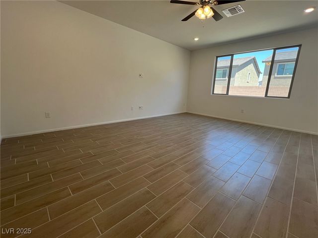 7470 South Pioneer Way, Las Vegas, NV 89113