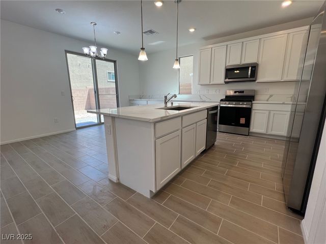 7470 South Pioneer Way, Las Vegas, NV 89113