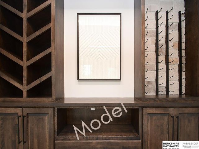 11707 Cove Hollow Drive, Papillion, NE 68046