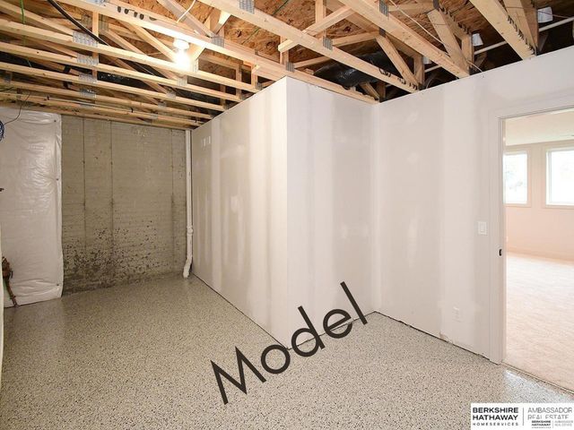 11707 Cove Hollow Drive, Papillion, NE 68046