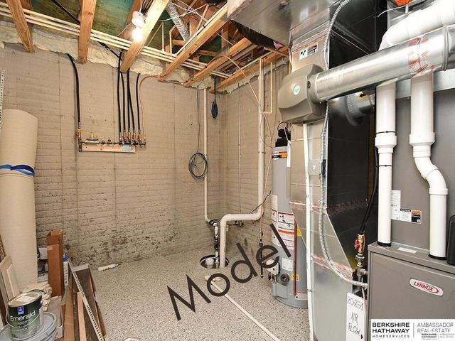 11707 Cove Hollow Drive, Papillion, NE 68046