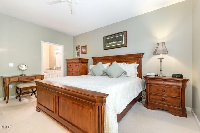 3121 Hemlock Forest Circle 203, Raleigh, NC 27612