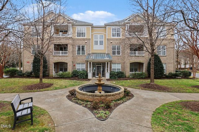 3121 Hemlock Forest Circle 203, Raleigh, NC 27612