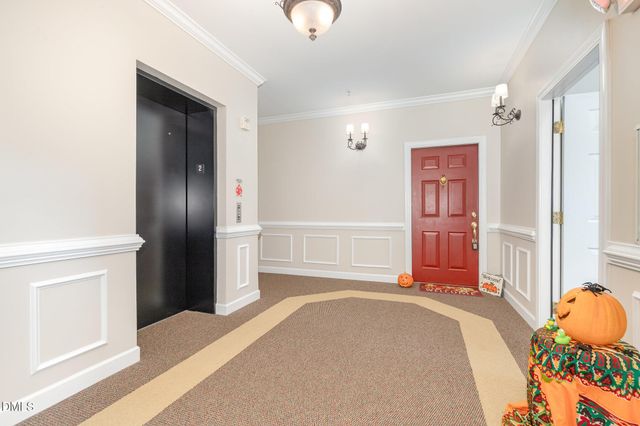 3121 Hemlock Forest Circle 203, Raleigh, NC 27612