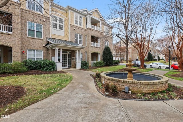 3121 Hemlock Forest Circle 203, Raleigh, NC 27612