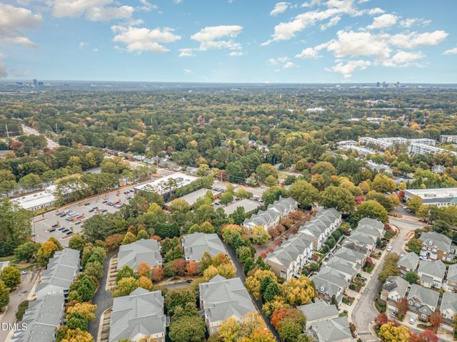 3121 Hemlock Forest Circle 203, Raleigh, NC 27612