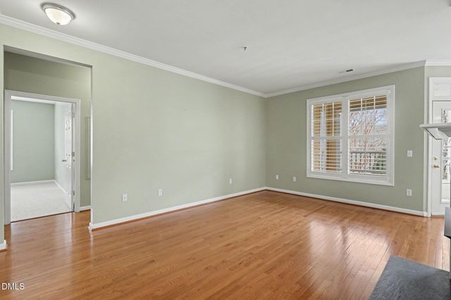 3121 Hemlock Forest Circle 203, Raleigh, NC 27612