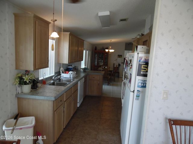 839 Wren Circle, Barefoot Bay, FL 32976