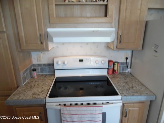 839 Wren Circle, Barefoot Bay, FL 32976