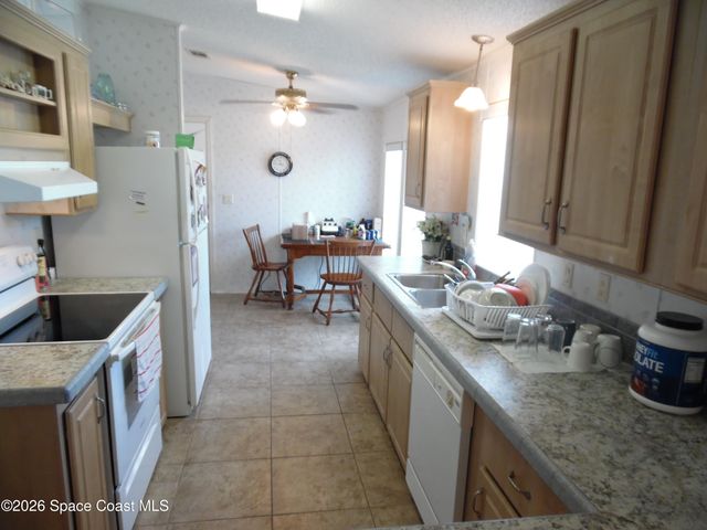 839 Wren Circle, Barefoot Bay, FL 32976