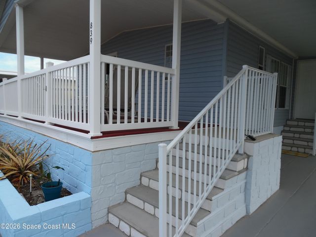 839 Wren Circle, Barefoot Bay, FL 32976