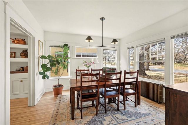 437 W 59th Terrace, Kansas City, MO 64113