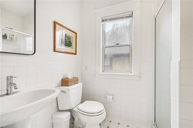 437 W 59th Terrace, Kansas City, MO 64113