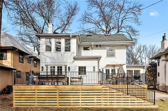 437 W 59th Terrace, Kansas City, MO 64113