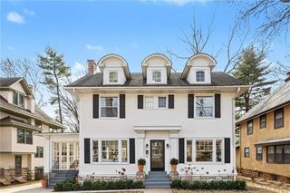 437 W 59th Terrace, Kansas City, MO 64113