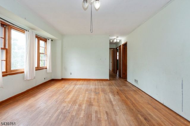 4 N 16Th Ave, Manville Boro, NJ 08835