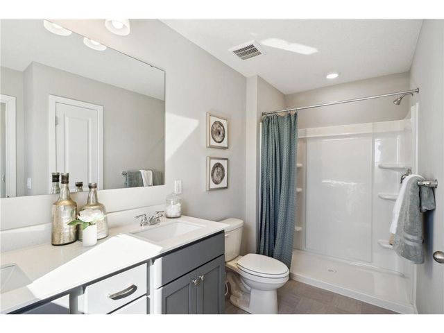 8801 Jules Avenue S, Cottage Grove, MN 55016