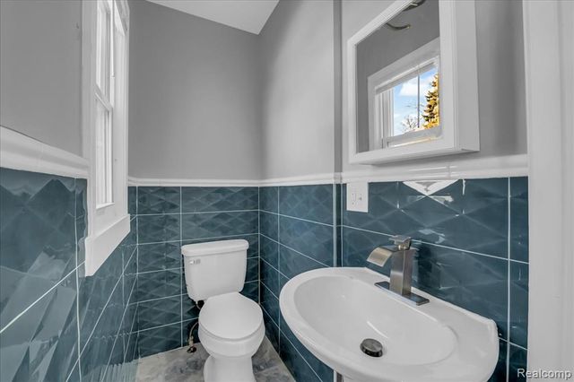 15776 Mclain Avenue, Allen Park, MI 48101