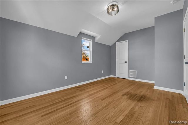 15776 Mclain Avenue, Allen Park, MI 48101