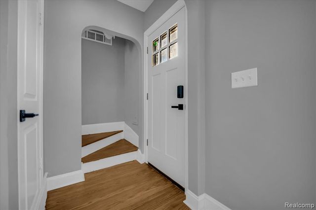 15776 Mclain Avenue, Allen Park, MI 48101