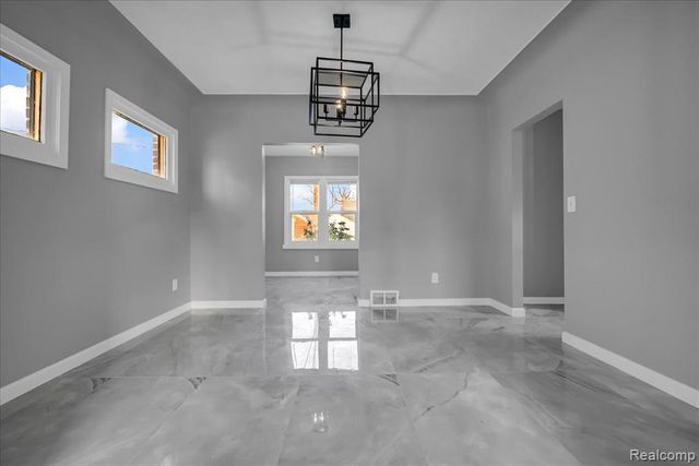 15776 Mclain Avenue, Allen Park, MI 48101