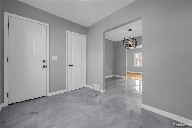 15776 Mclain Avenue, Allen Park, MI 48101