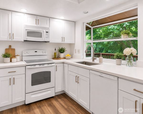 15618 SE Fairwood Boulevard, Renton, WA 98058