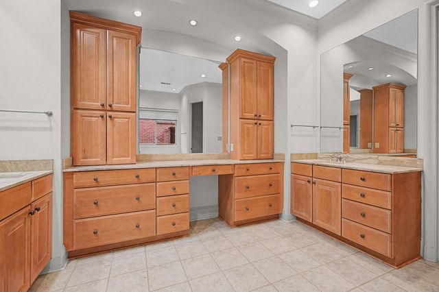 1968 MCCLELLAN LN, Germantown, TN 38138