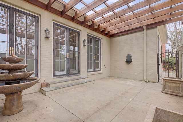 1968 MCCLELLAN LN, Germantown, TN 38138