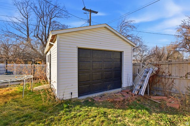 328 E ISGREEN CIR, Tooele, UT 84074