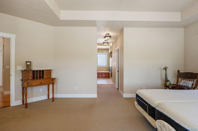 40 Pebble Creek Drive, Eagle Point, OR 97524
