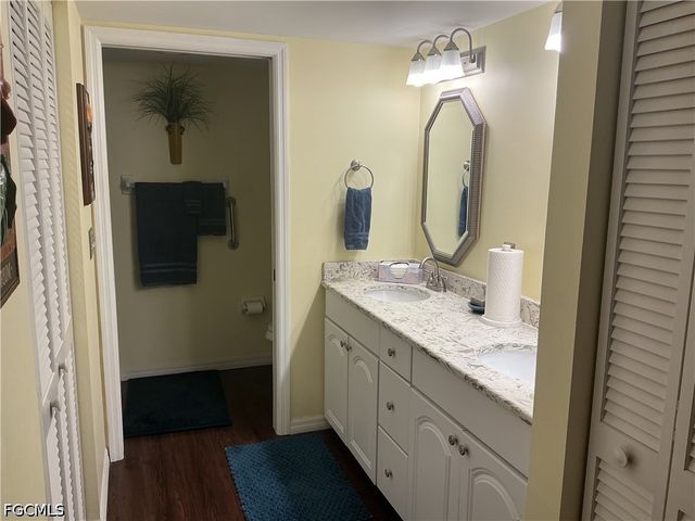 5805 Trailwinds DR 314, Fort Myers, FL 33907