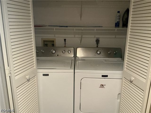 5805 Trailwinds DR 314, Fort Myers, FL 33907