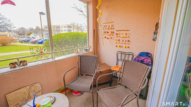 75 Washington Avenue 2-105, Hamden, CT 06518